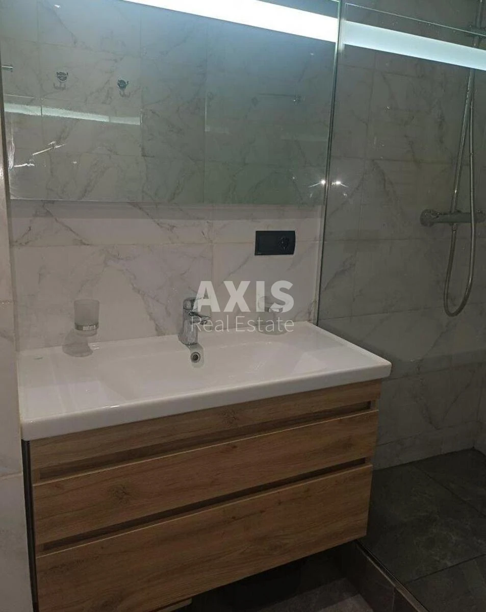 1k apartment vul. L'vivs'ka 15384323