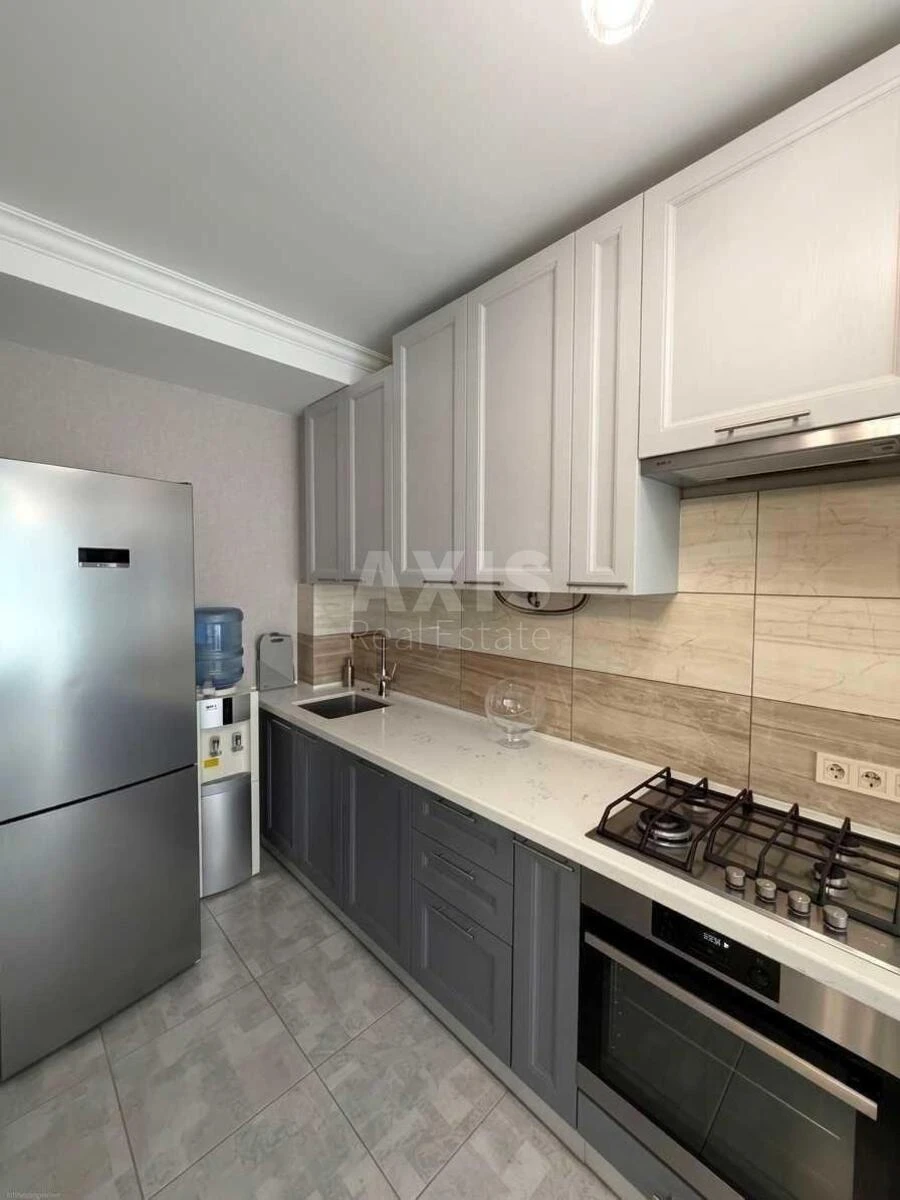 2k apartment vul. Glybochyc'ka 13718450