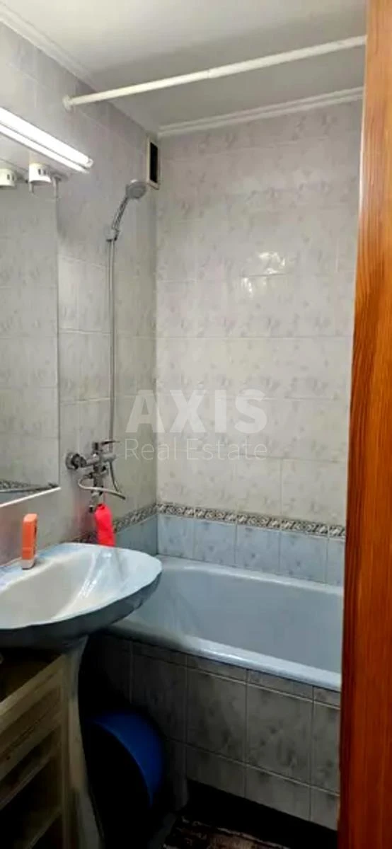 1k apartment vul. Irpins'ka 63В639886