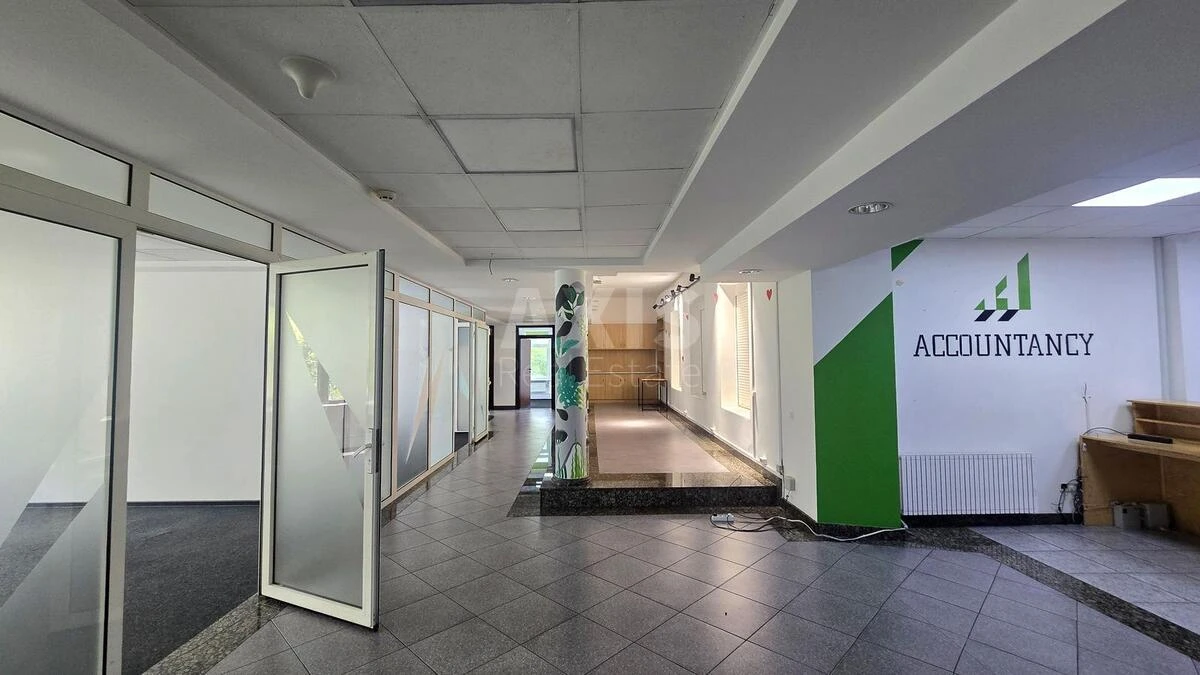 Office vul. Volodymyrs'ka 77, 301m2705071