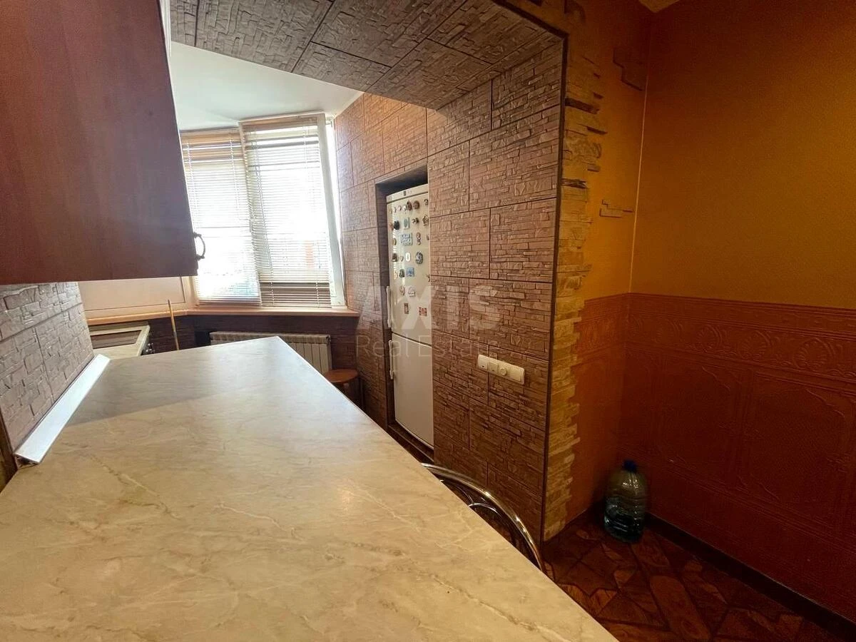 3k apartment vul. Ahmatovoi' Anny 31658135