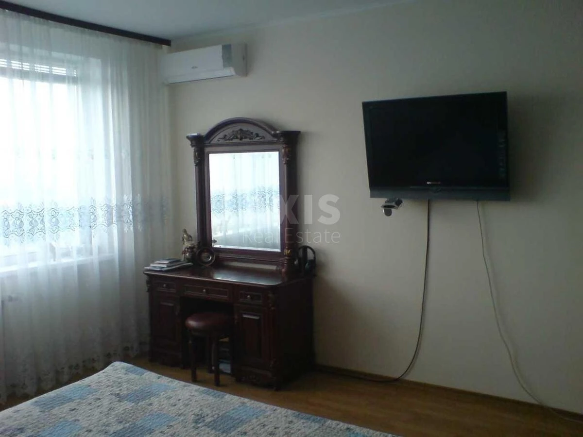 1k apartment vul. Gryshka Mykoly 9674443