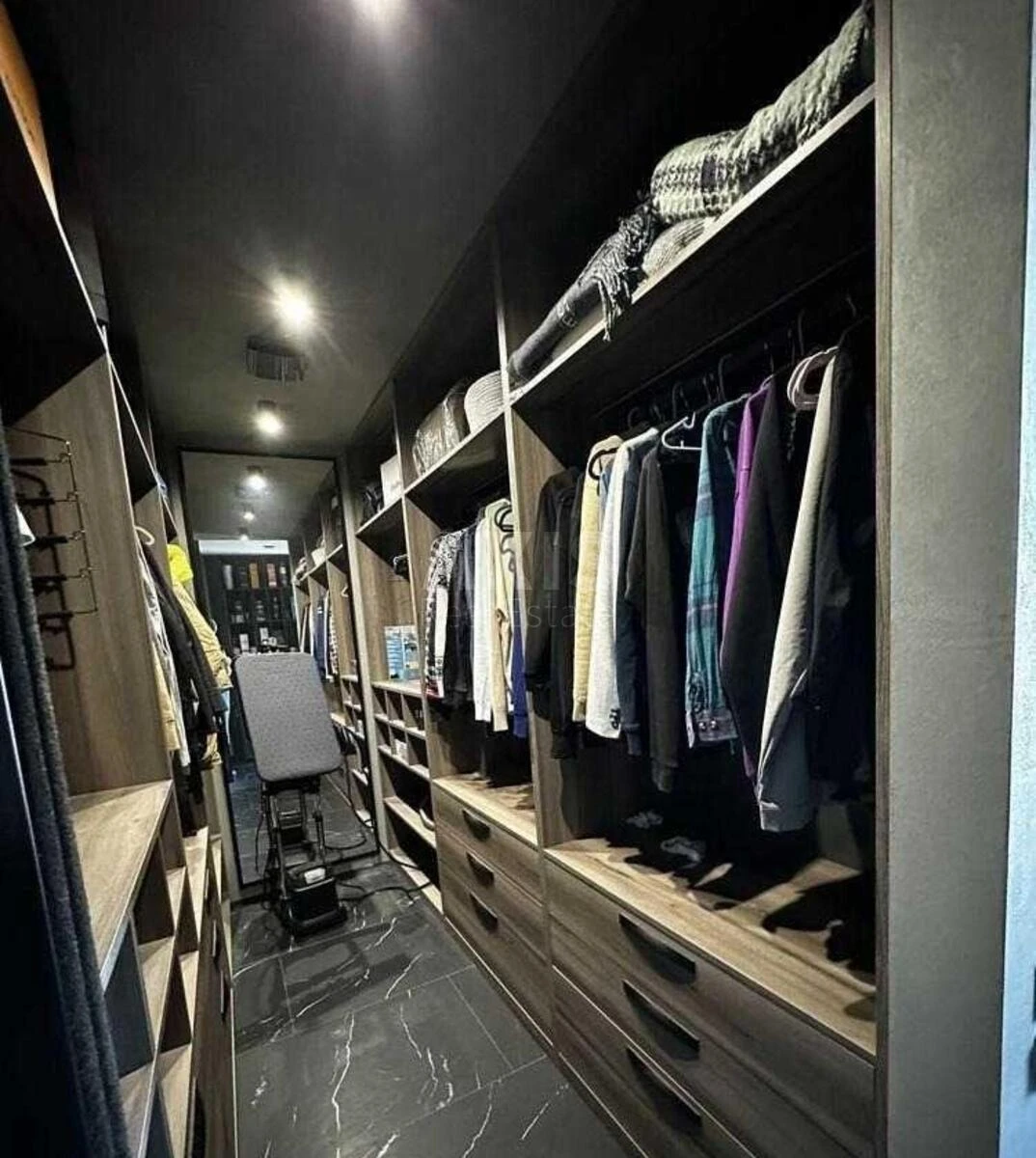 4k apartment vul. Zarichna 16647124