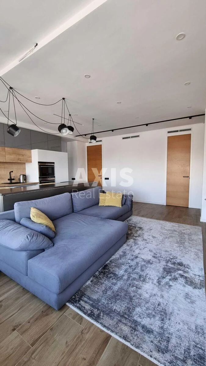 3k apartment vul. Bogatyrs'ka six A650382