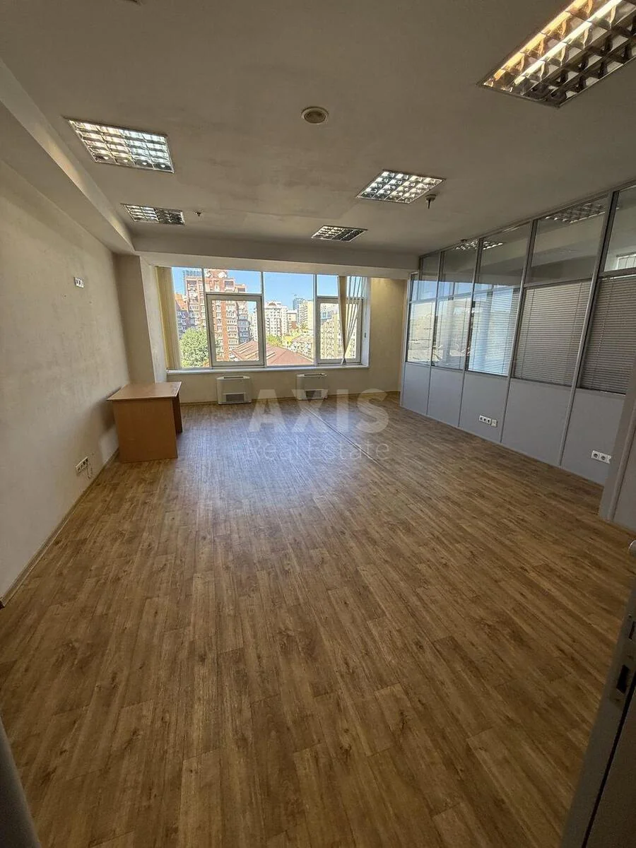 Офис ул. Антоновича 165, 165м2