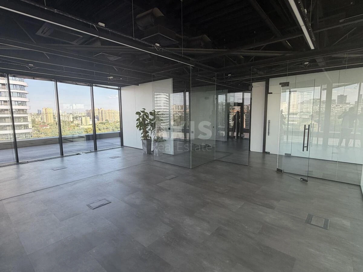 Office vul. Krasylivs'ka 9, 666m2710712