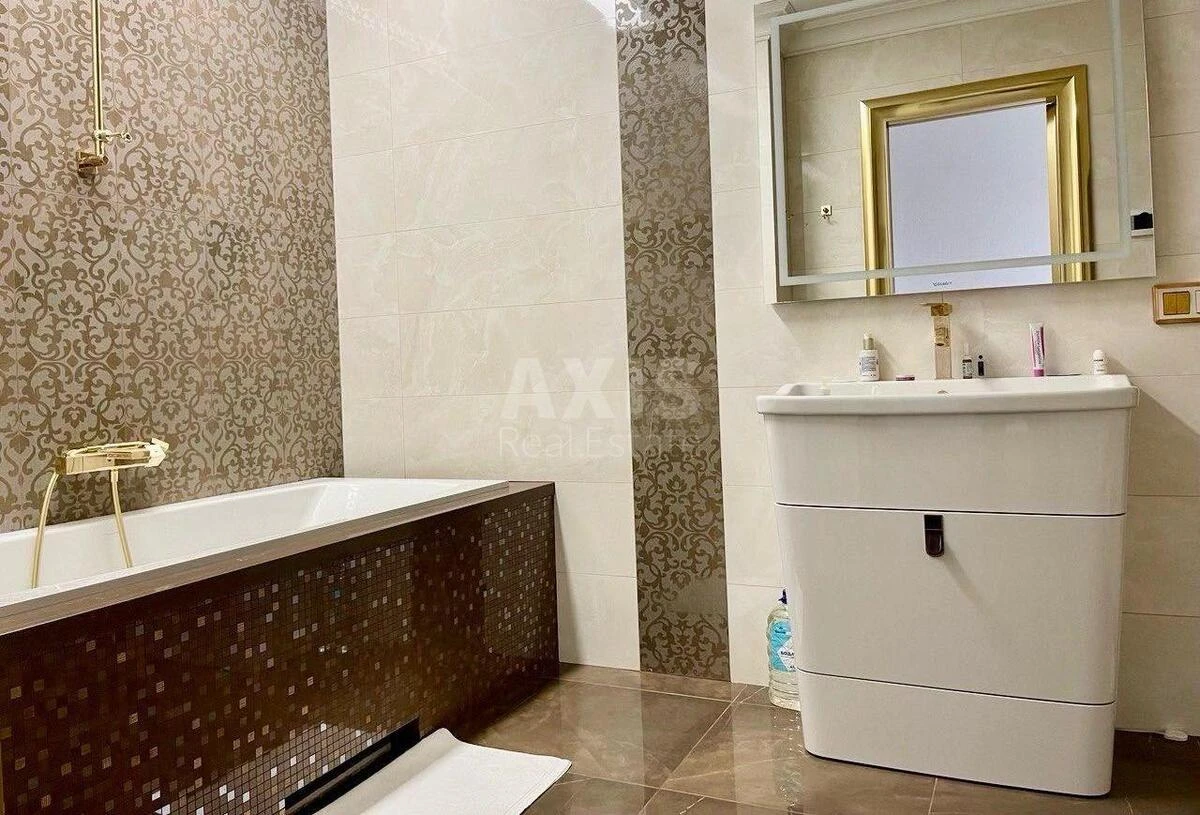 4k apartment vul. Mazepy Ivana 11Б648098