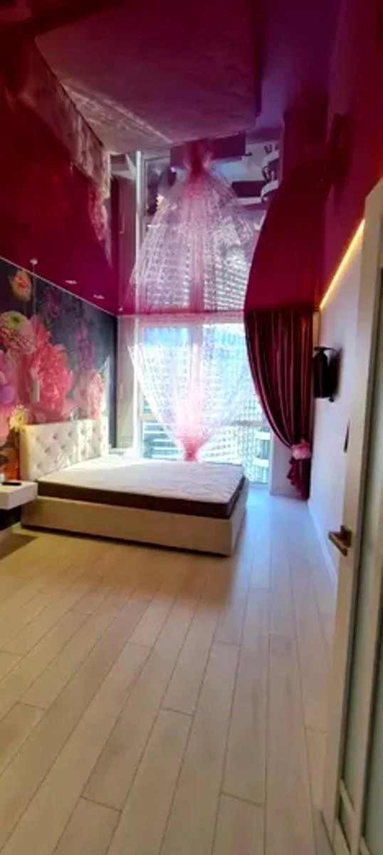 1k apartment nab. Dniprovs'ka 15Є66492