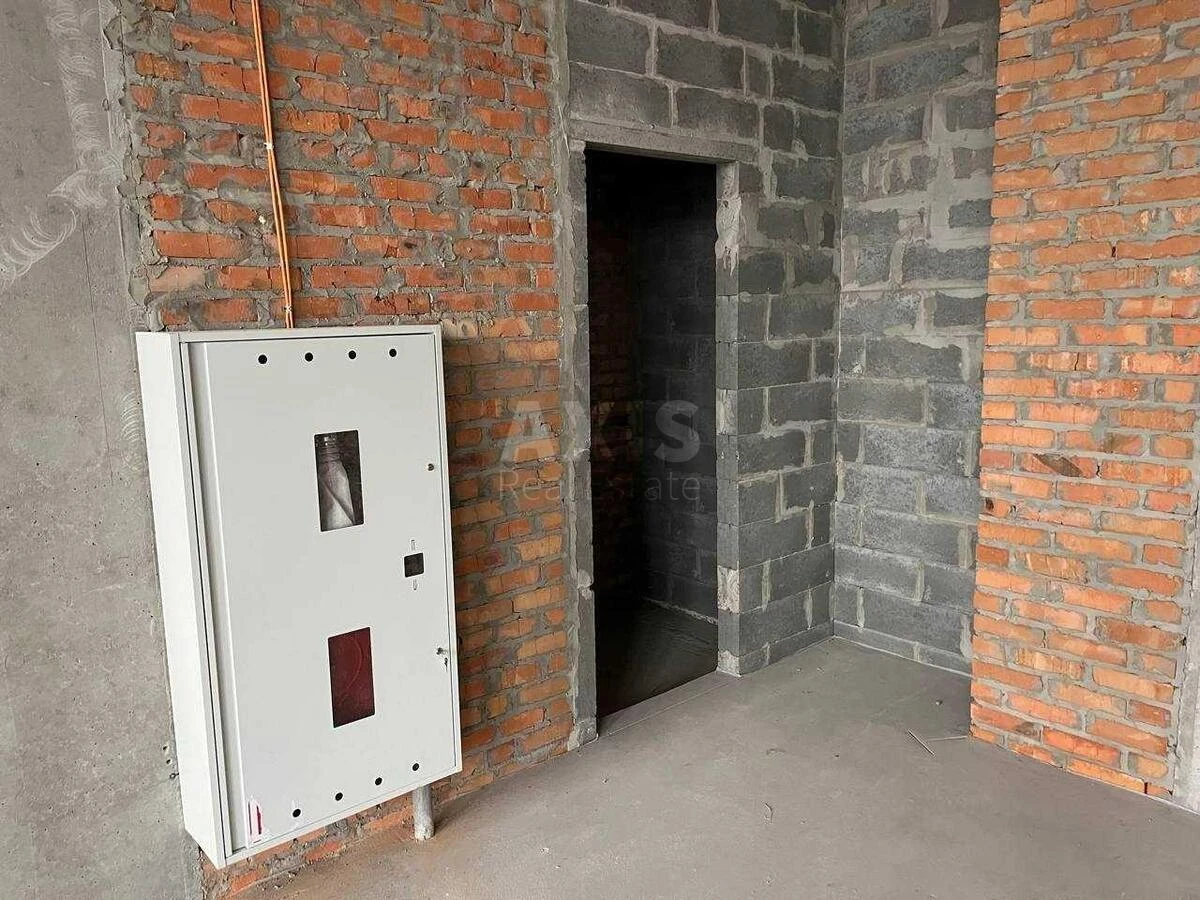 Trade object vul. Rodyny Kristeriv 2, 77m2652038