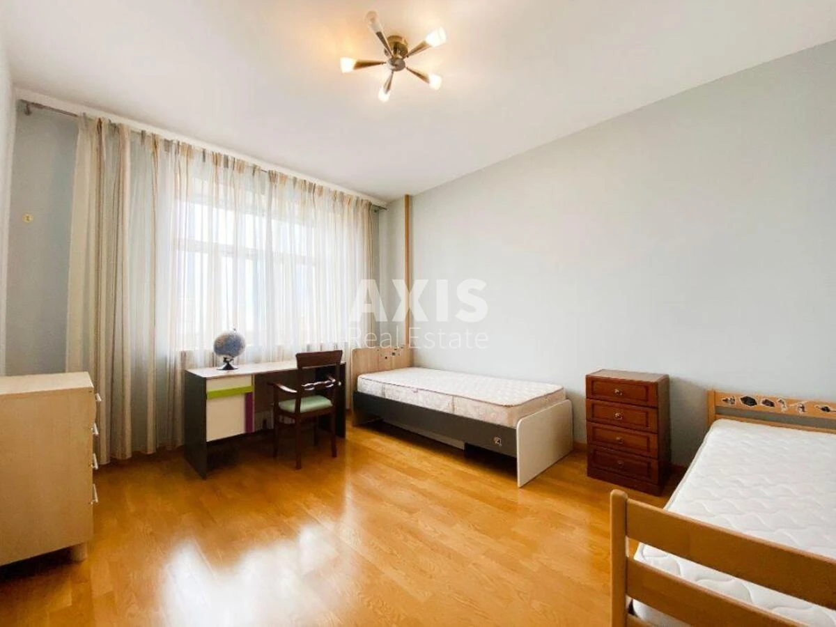 4k apartment vul. Irynyns'ka 5/244844111