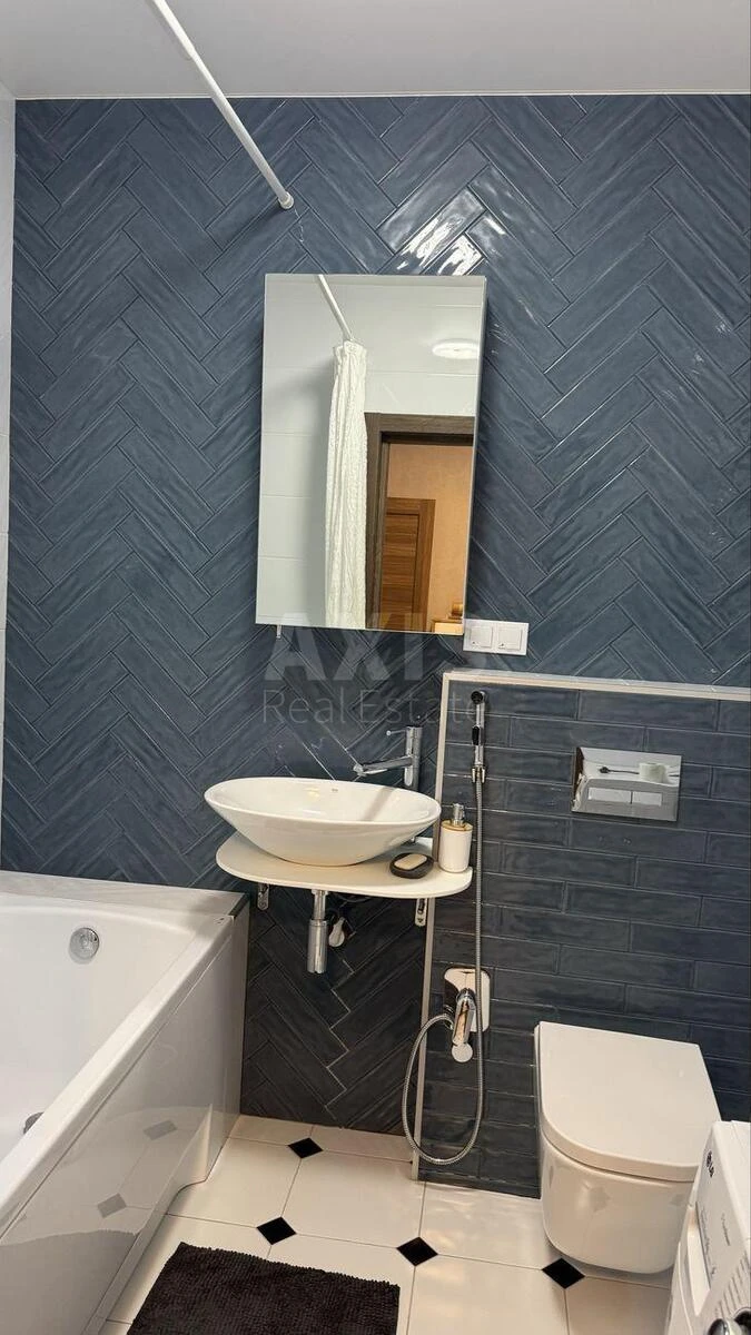 1к квартира пр-т Берестейский 67659526