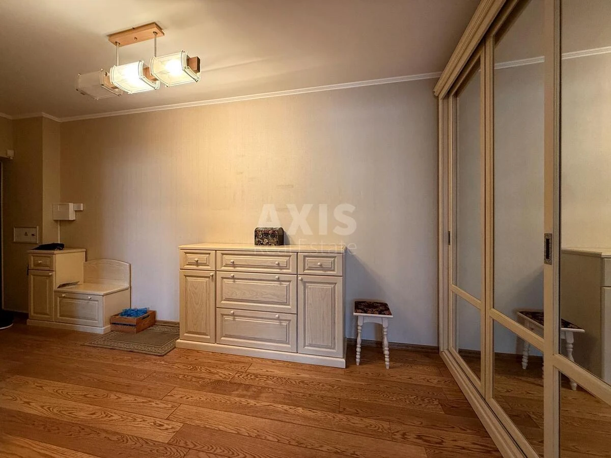 4k apartment vul. Sribnokil's'ka 226390510