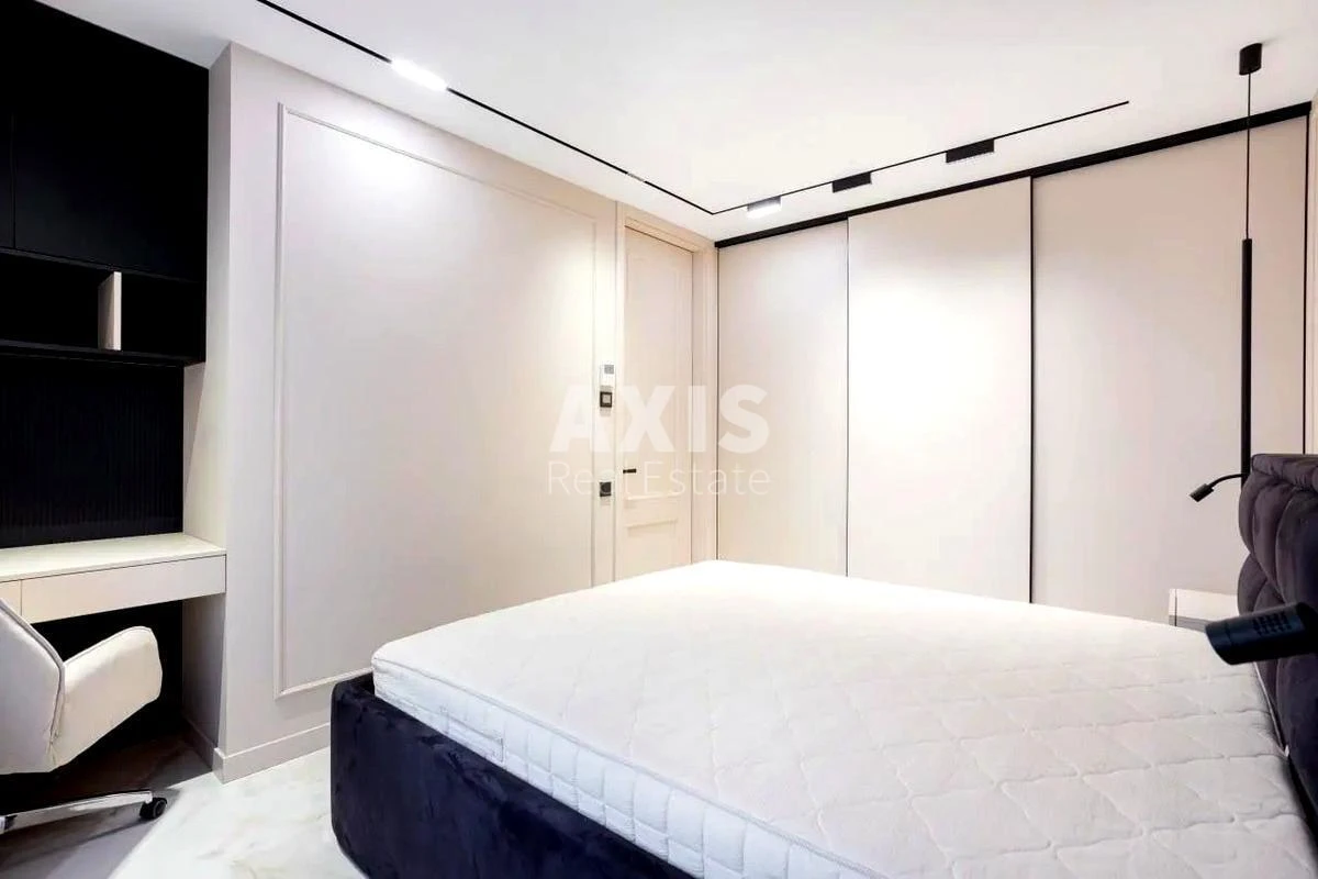 2k apartment nab. Dniprovs'ka 18639899