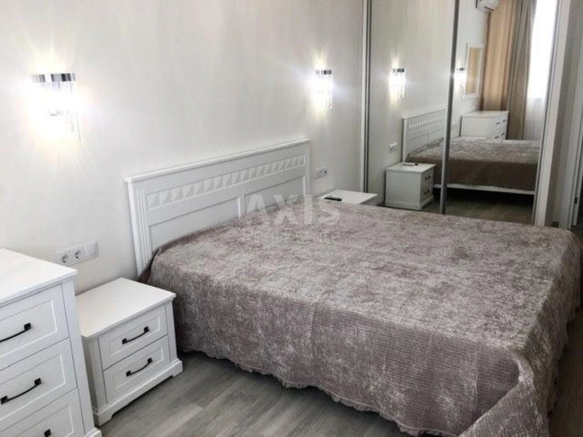 2k apartment pr-t Berestejskij 11Б719802