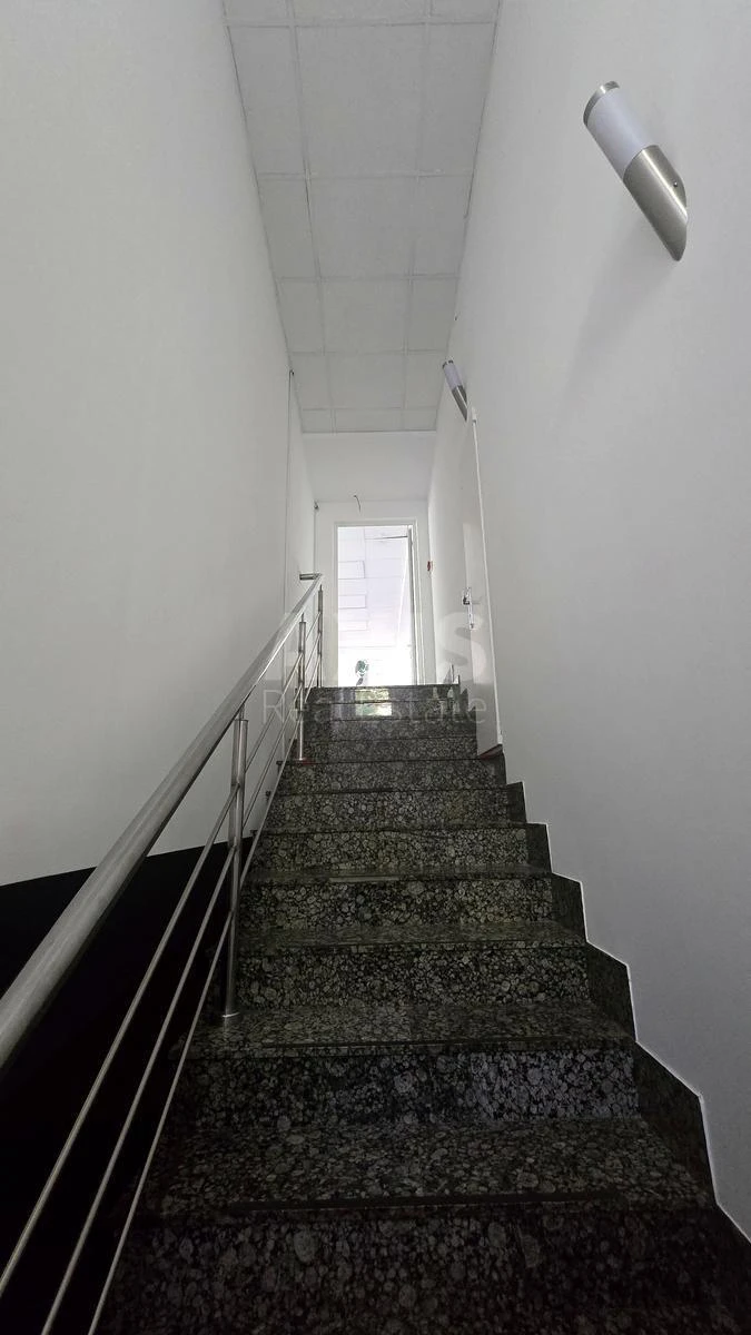 Office vul. Volodymyrs'ka 77, 301m2705072