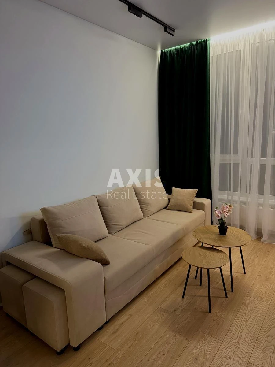 1k apartment vul. Saljutna 2Б610842