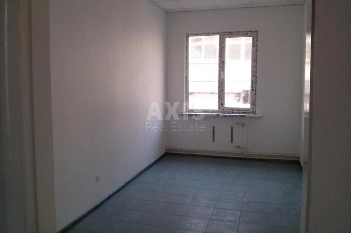 Объект торговли ул. Якубовского Маршала 5Б, 286м2662953