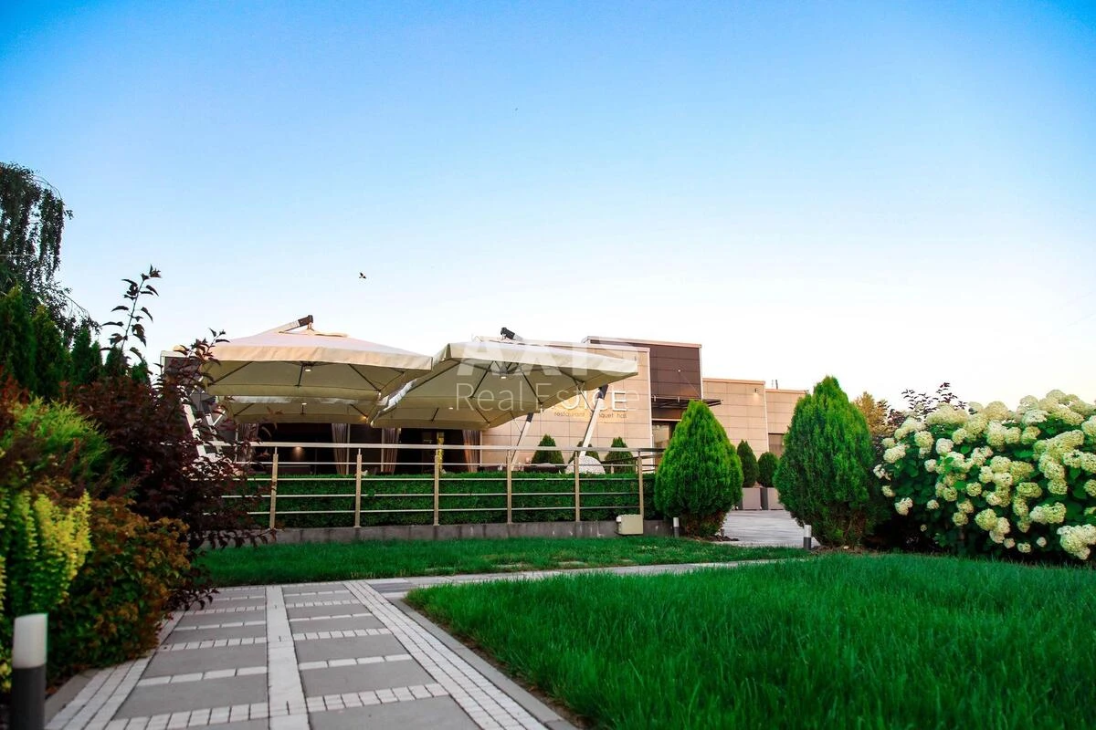 Trade object vul. Bratyslavs'ka 52, 947m2604860