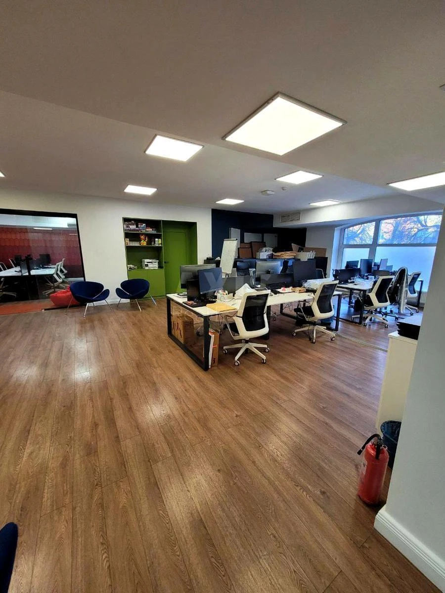 Office vul. Skoropads'kogo Pavla 39, 269m2678698
