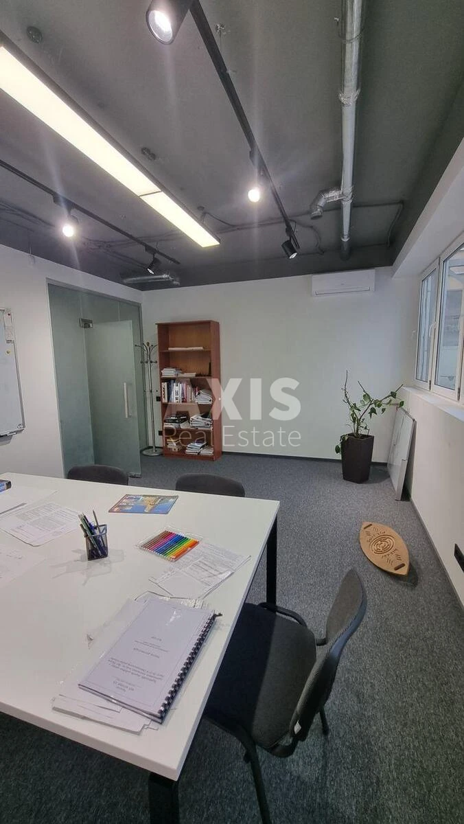 Office shose Harkivs'ke 19, 140m25768411