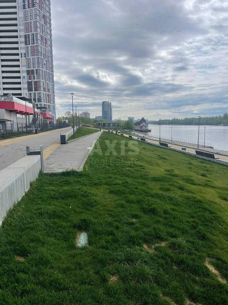 2к квартира ул. Евгена Маланюка 101Ш476183