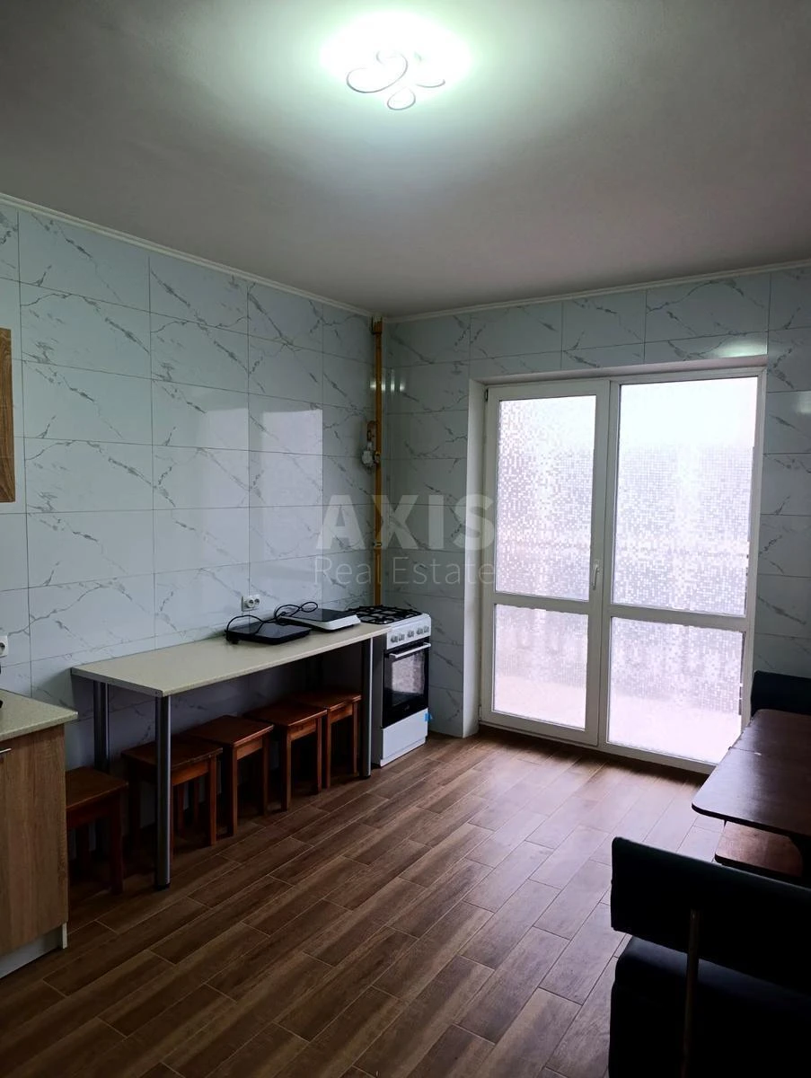 3k apartment vul. Metrologichna 216818613
