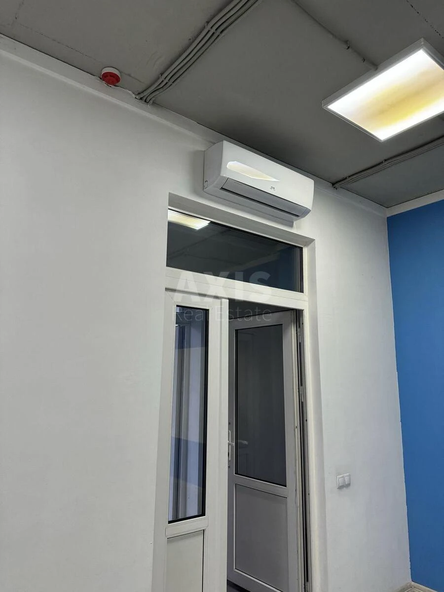 Объект торговли ул. Донца Михаила 2А, 97м27119221