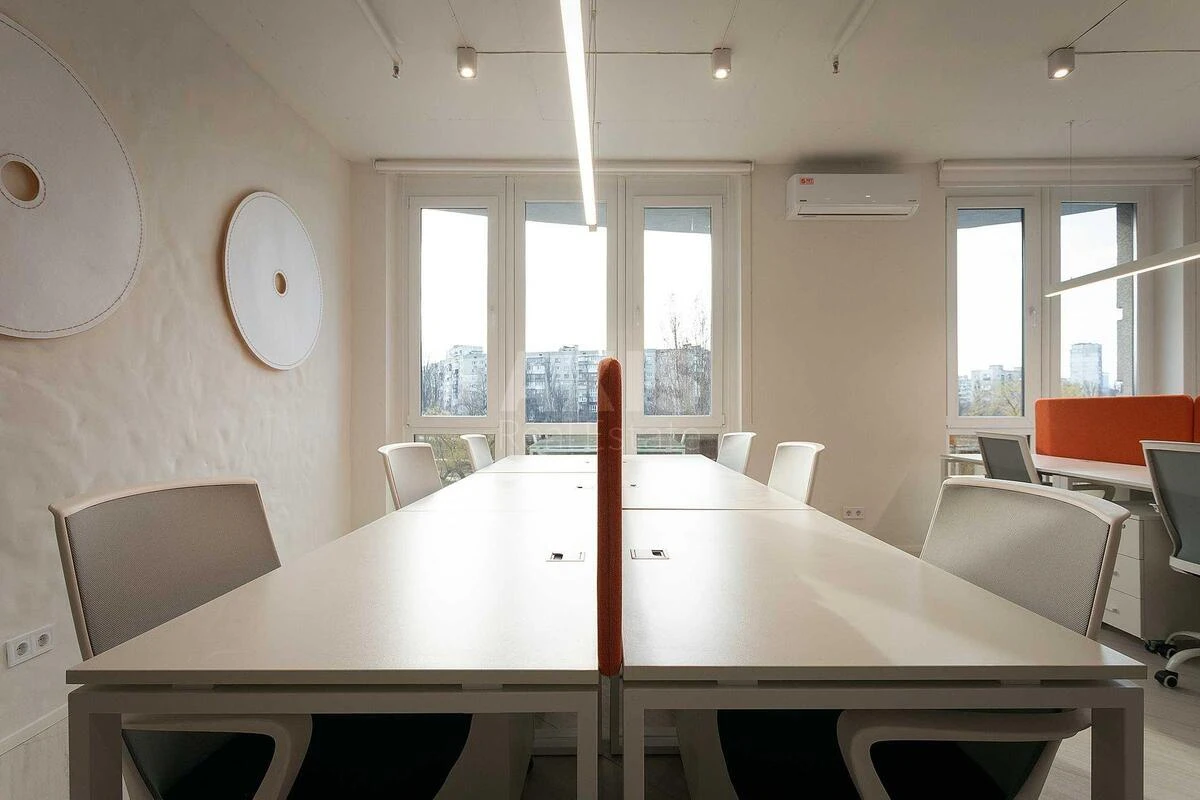 Office pr-t Sobornosti 30, 140m2712354