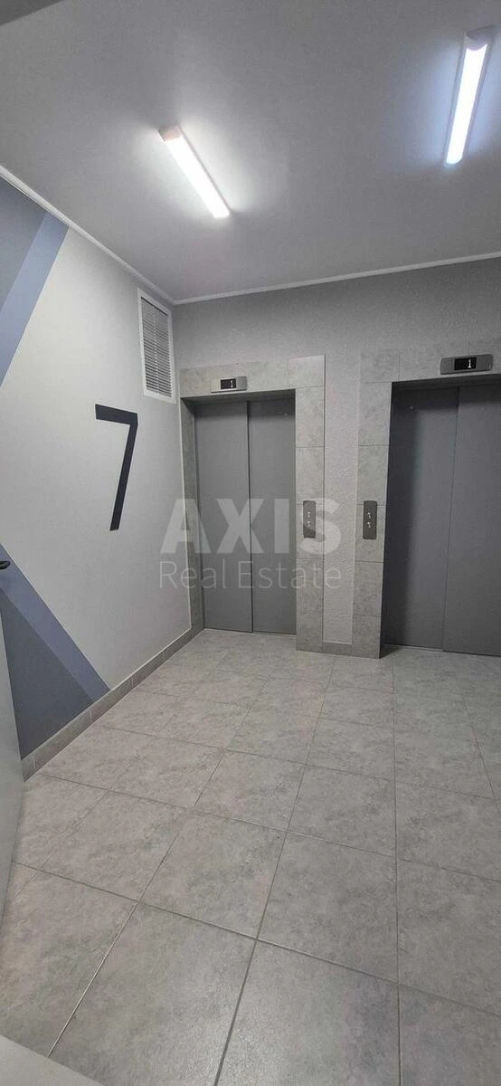 1k apartment vul. Svyatoslava Khorobroho 11Б7180115