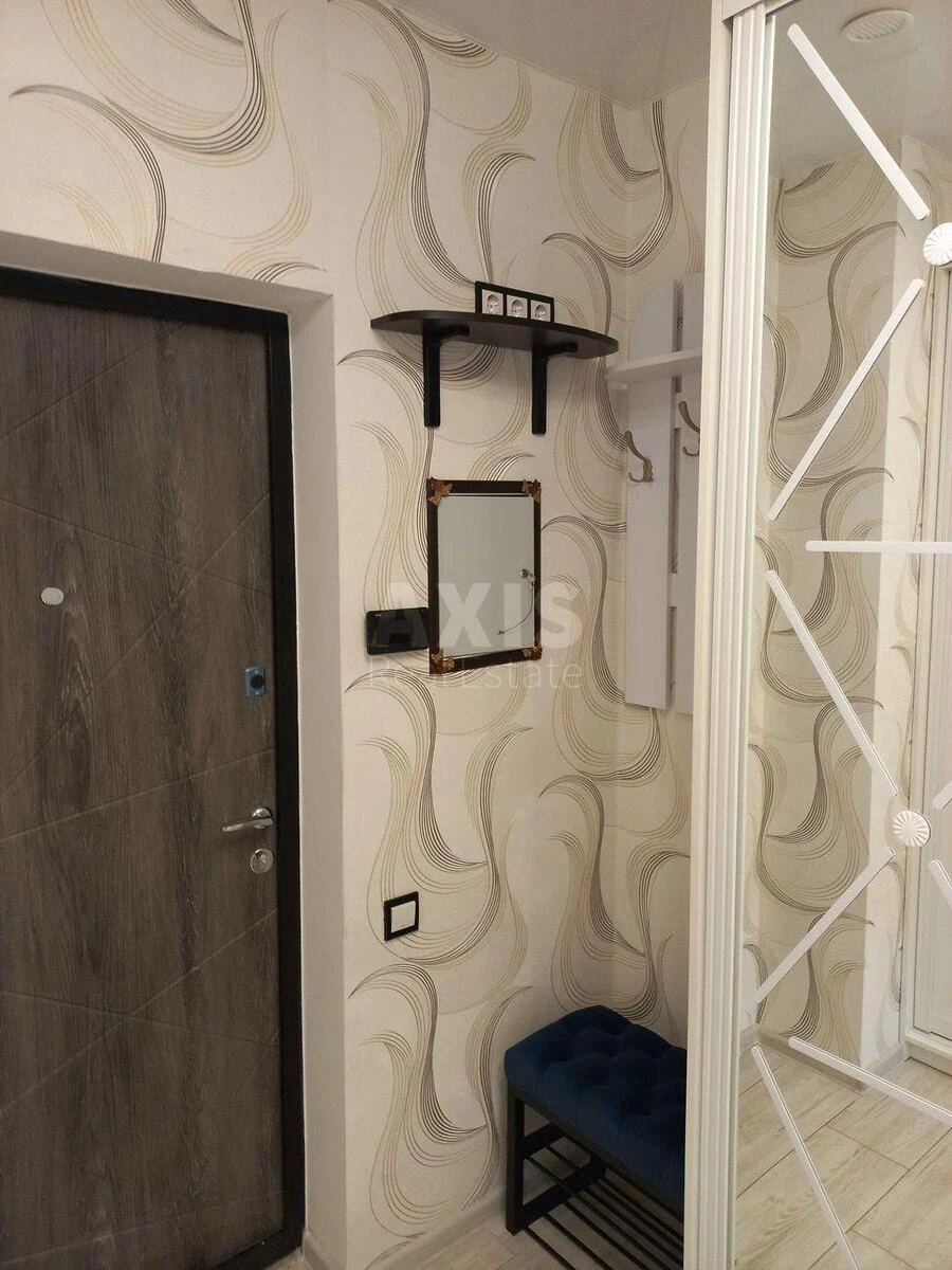 2к квартира ул. Братьев Чибинеевых 8Г7176220
