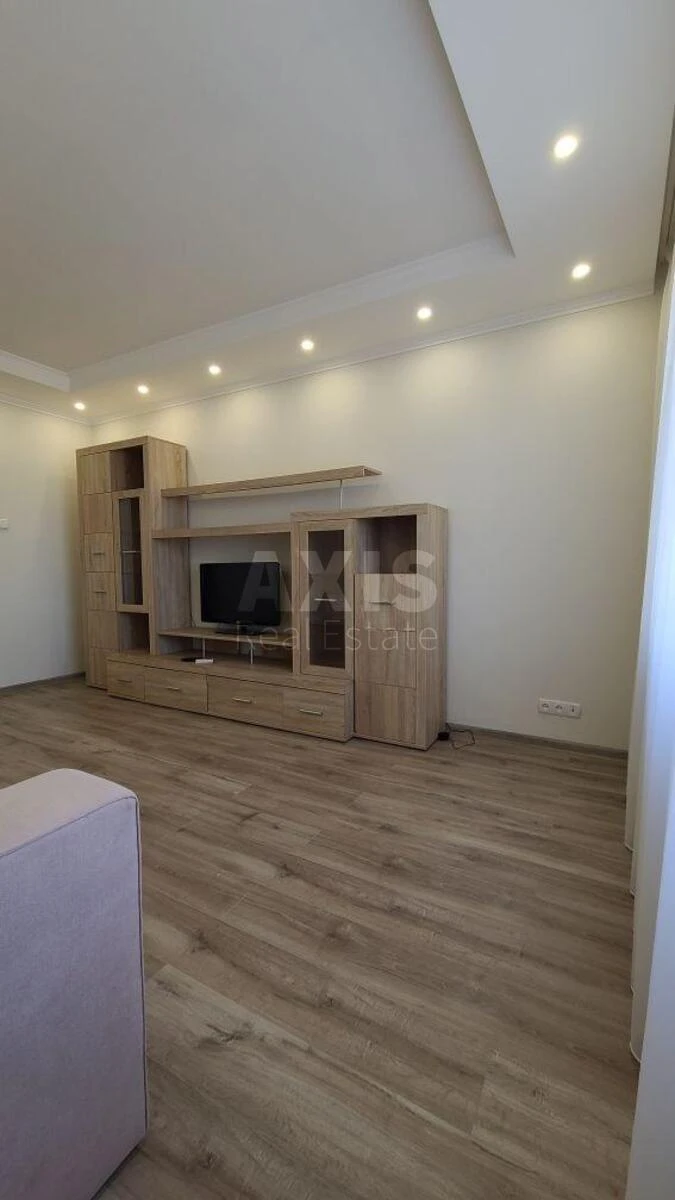 2k apartment vul. Bal'zaka Onore de 8687316
