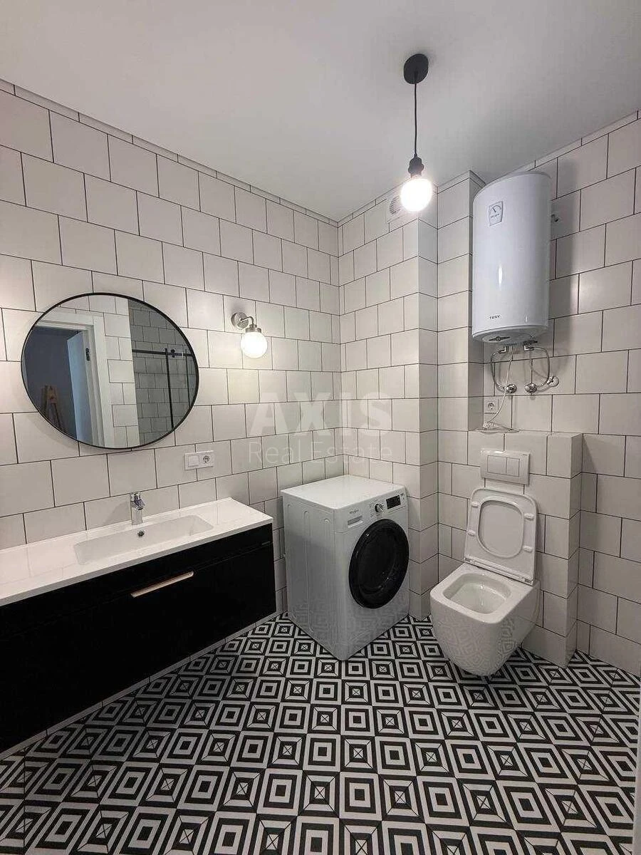 1k apartment nab. Dniprovs'ka 15699345