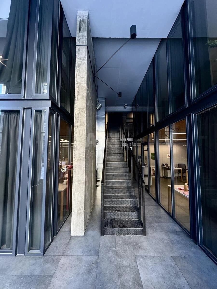 Office vul. Filatova Akademika 2/1, 340m2670204