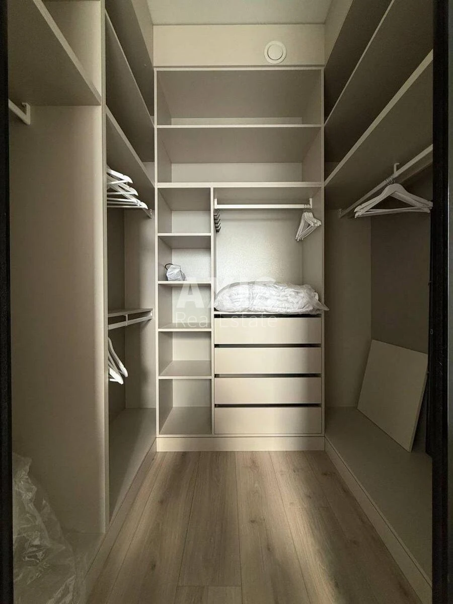 1k apartment vul. Bul'varno-Kudrjavs'ka Fifteen A675096