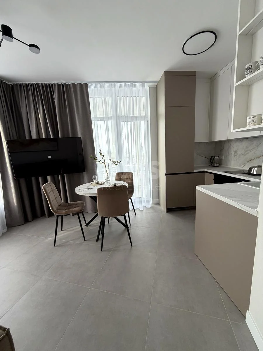 2k apartment pr-t Berestejskij 67