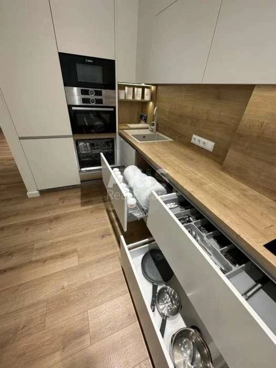 1k apartment vul. Radystiv 14316000