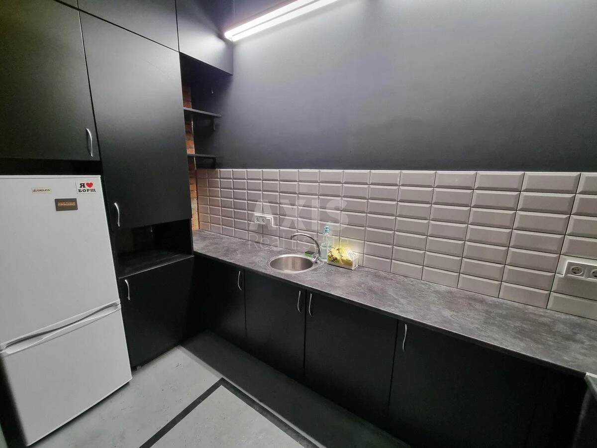 Office vul. Degtjarna 6, 280m2670821