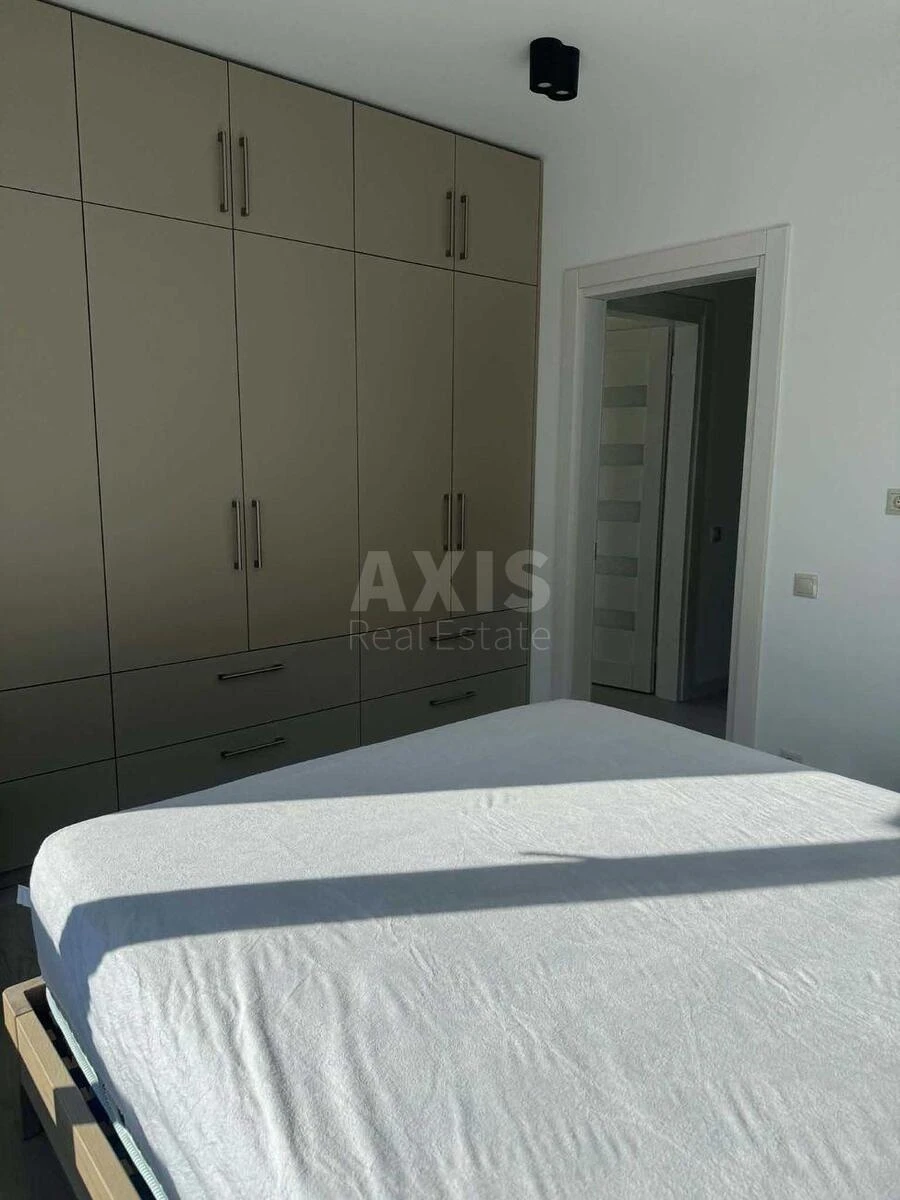 2k apartment vul. Oleksandra Olesja 10715389