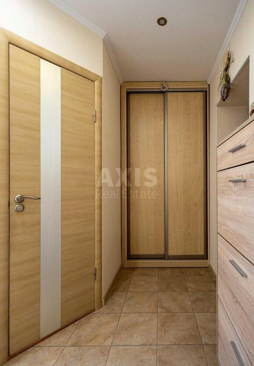 1k apartment vul. Bilorus'ka 15Б700849
