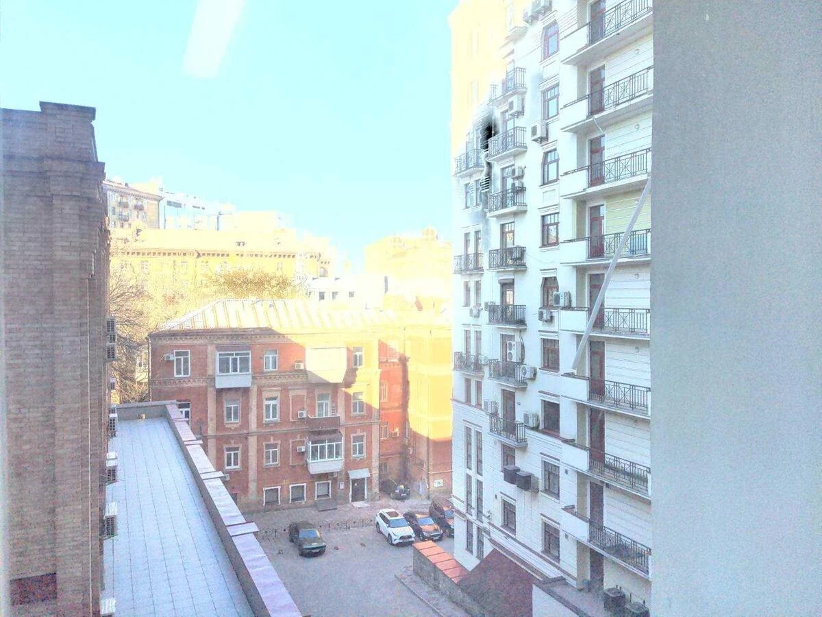 Office vul. Irynyns'ka 5/24, 350m26868421