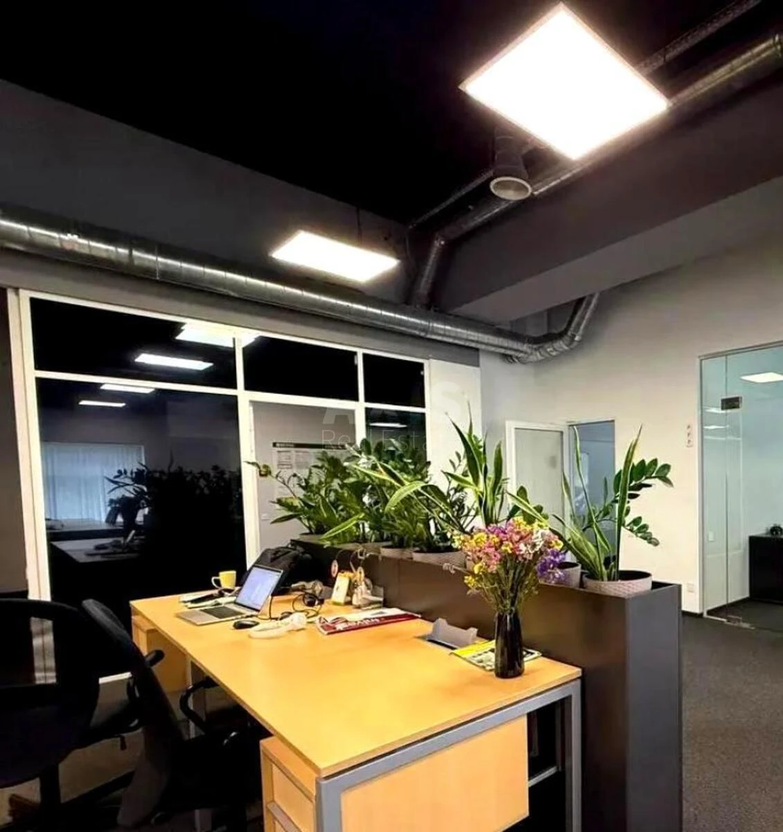 Office vul. Gajdara 58/10, 630m2660192