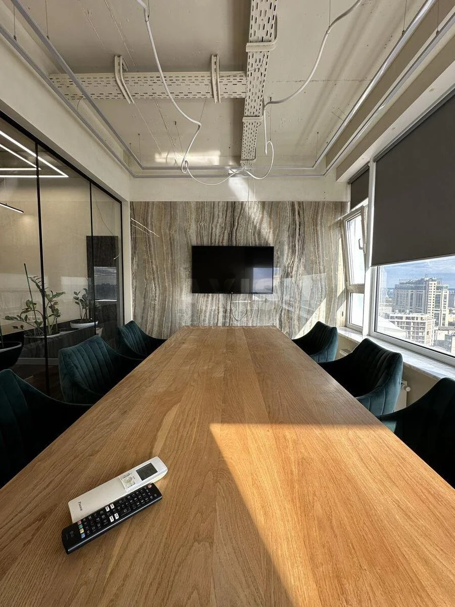 Office uzv. Klovs'kyj 7, 159m2