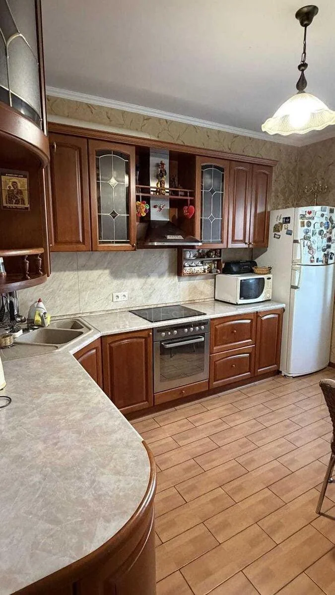 2к квартира вул. Миропільська 39