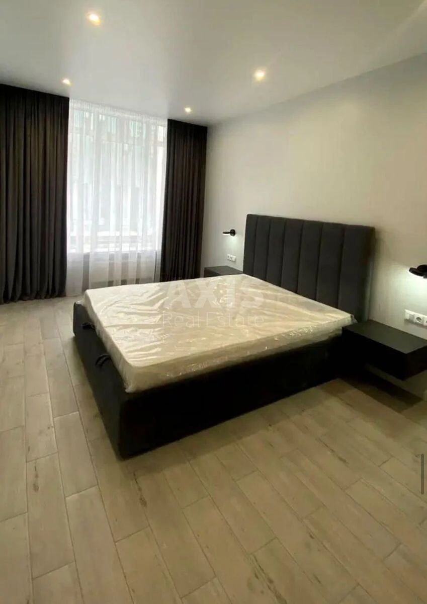 1k apartment bul. Ryl's'kogo Tadeja 1660984