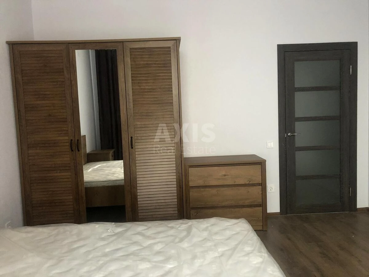 1k apartment pr-t Berestejskij 65А678548