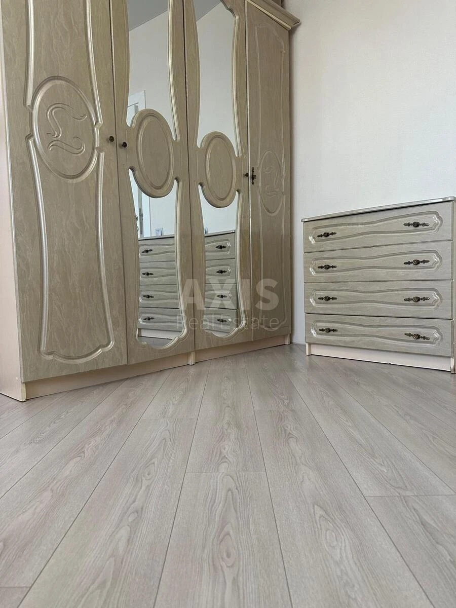 3к квартира ул. Кондратюка Юрия 36118210