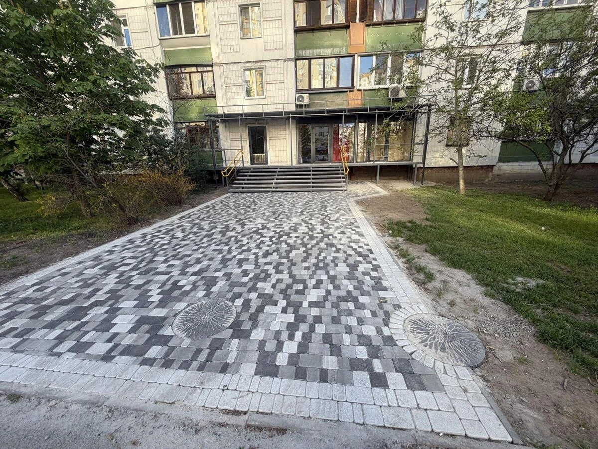 Объект торговли ул. Радунская 3, 53м2684140
