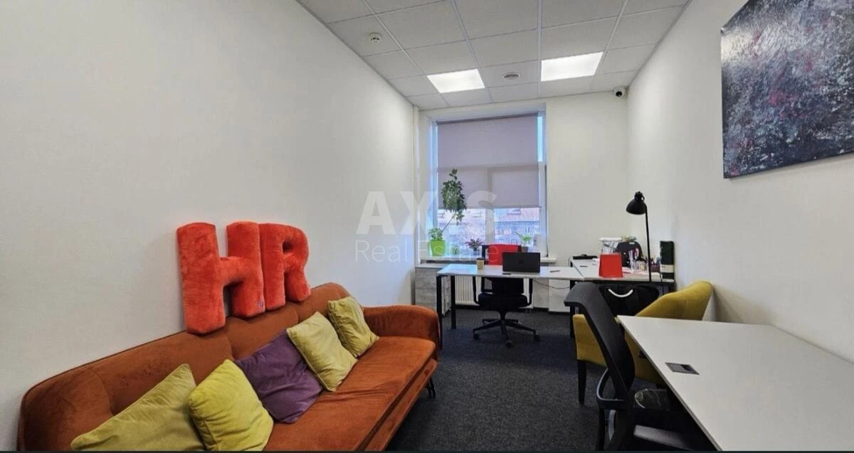 Office bul. Mykoly Mikhnovskoho 19, 370m2671465