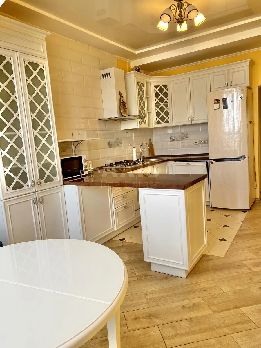 2k apartment vul. Metrologichna 11В669132