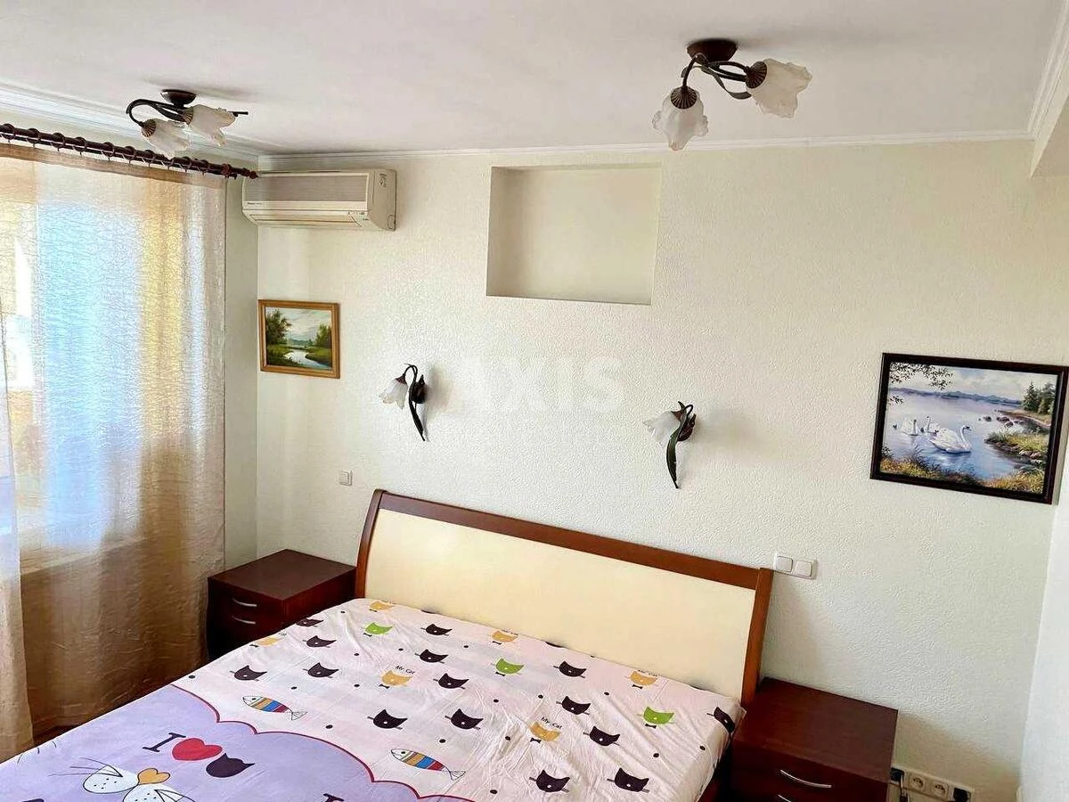 2k apartment pl. Svjatoshyns'ka 1705405